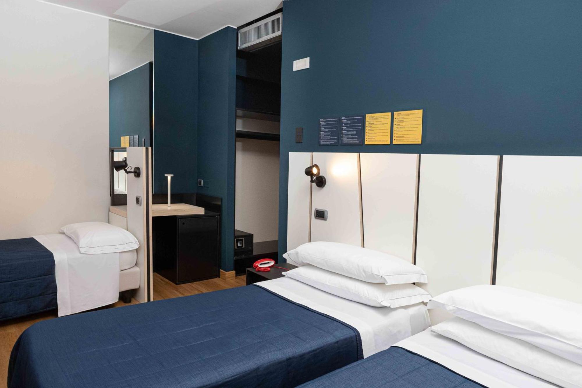 Garda Hotel Montichiari Bagian luar foto