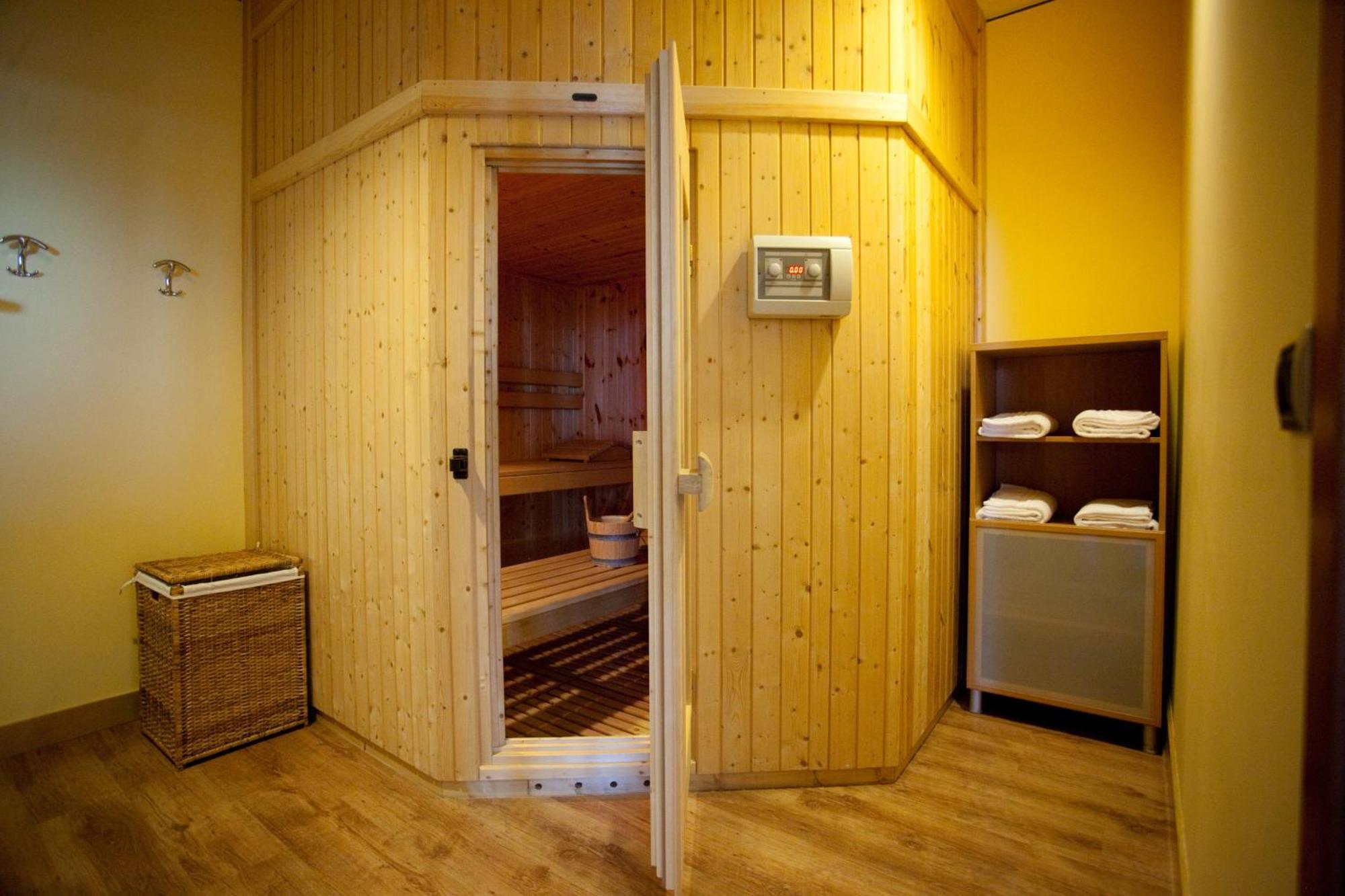 Garda Hotel Montichiari Bagian luar foto