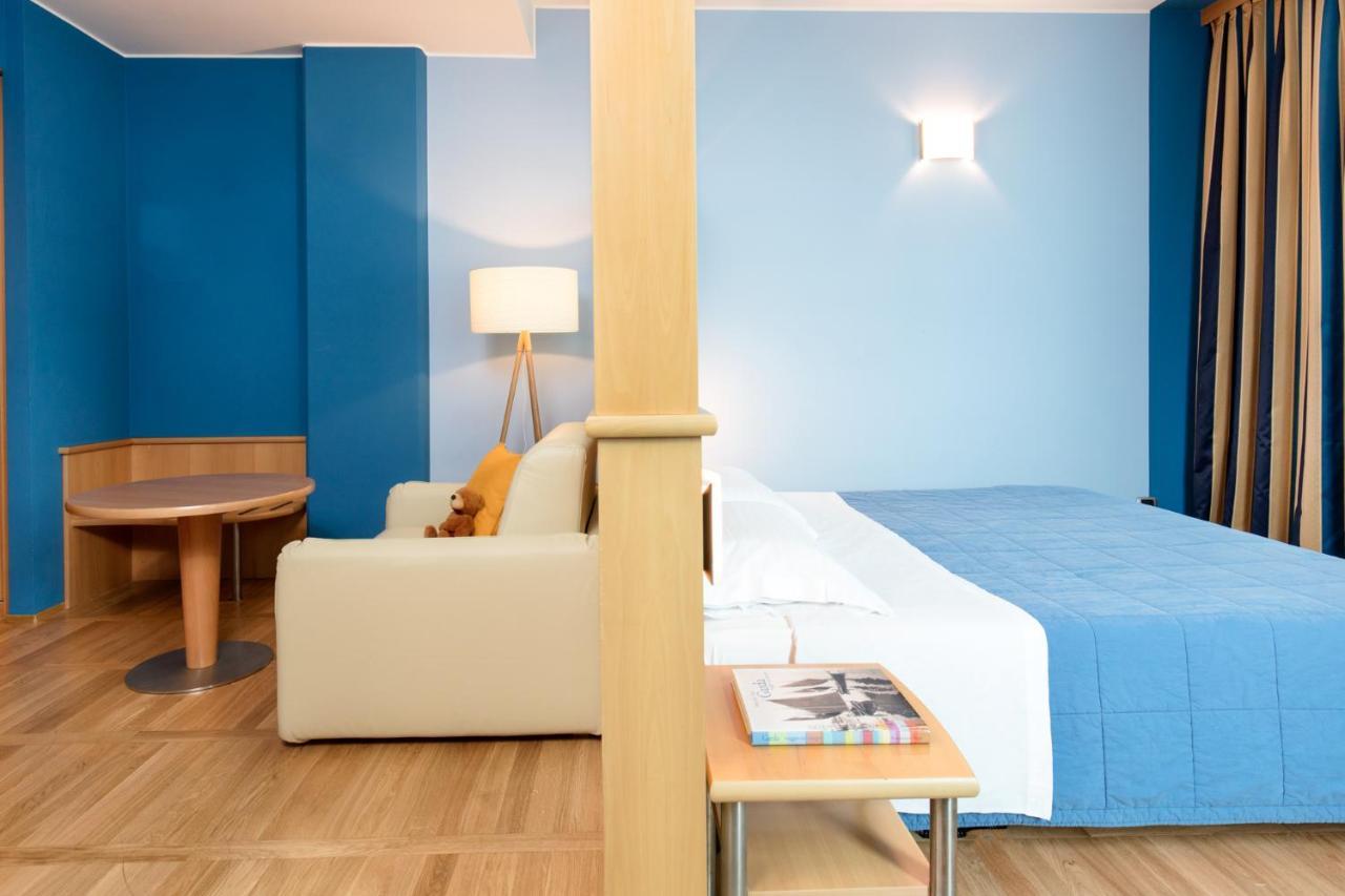 Garda Hotel Montichiari Bagian luar foto