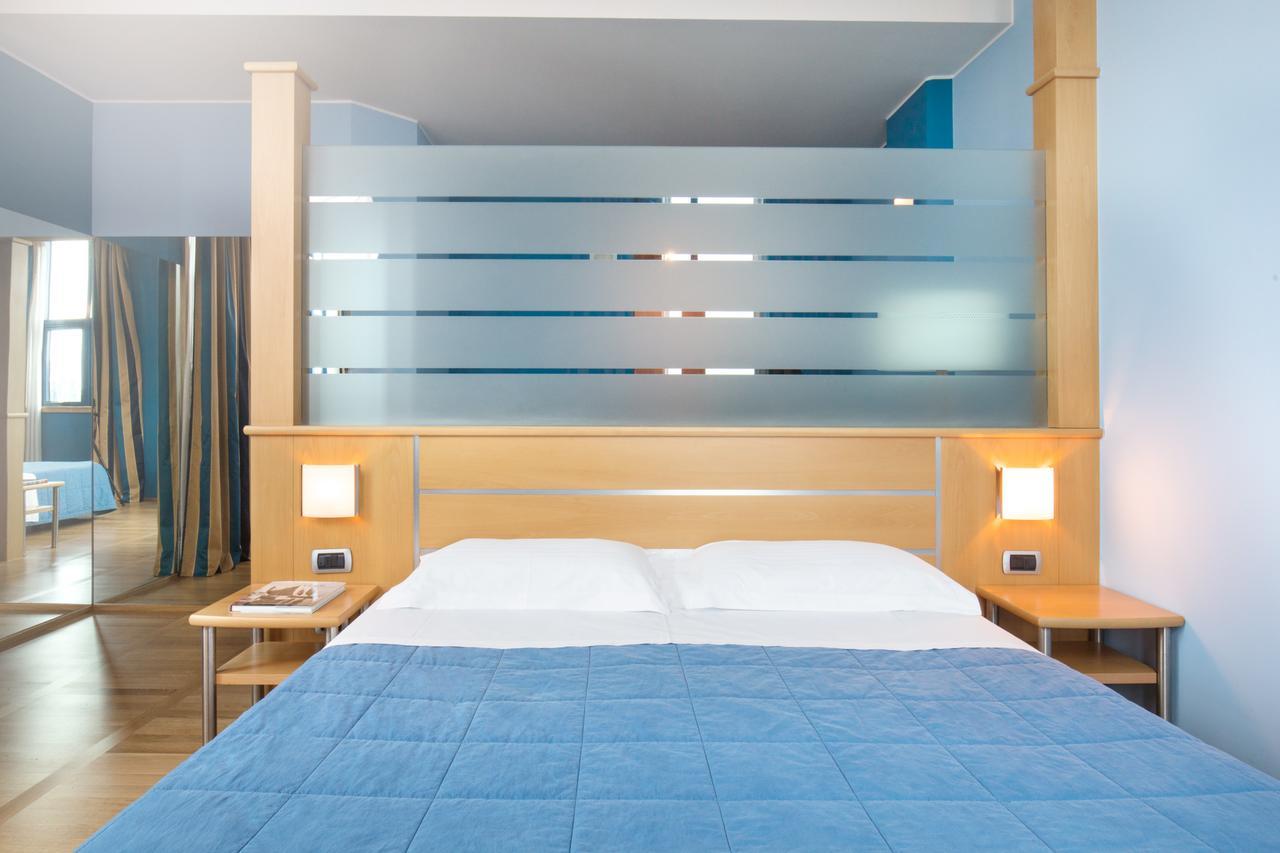 Garda Hotel Montichiari Bagian luar foto