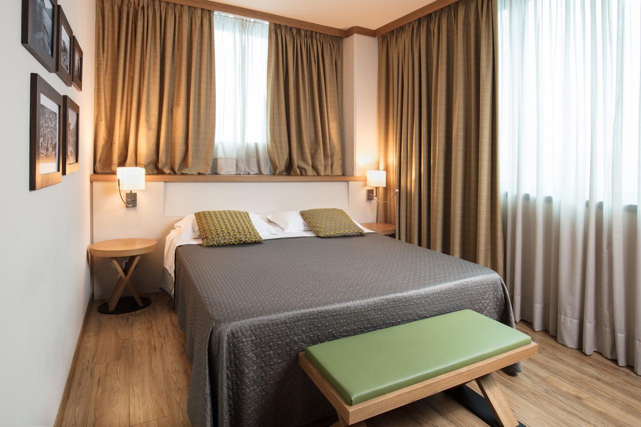 Garda Hotel Montichiari Bagian luar foto